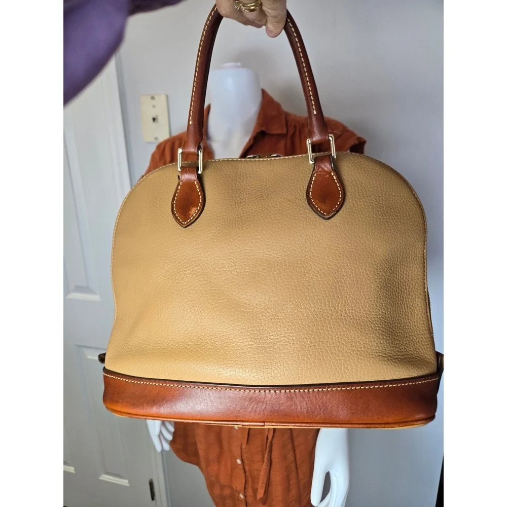 Dooney &‎ Bourke Pebbled Leather Dome Satchel Bag Tan Brown Two Tone Handbag